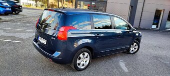 Peugeot 5008 1.6HDI 7.Miestny, Panoráma, Vyhrievané sedadlá - 13
