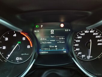 Alfa Romeo Stelvio 2.2 Veloce Q4 154kW - 13