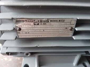 Predám el.motory na vodné čerpadlá 1,5kW 1410ot - 13