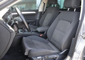 Volkswagen Passat 2.0TDi COMFORTLINE NAVI ČR 1M 110 kw - 13