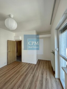Na prenájom zrekonštruovaný 3 a pol izbový byt s 2 balkónmi  - 13