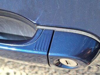 BMW 320d SPORT 135kW 4x4 WEBASTO - 13