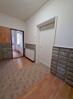Prenájom 2izbového bytu v rodinnom dome. - 13