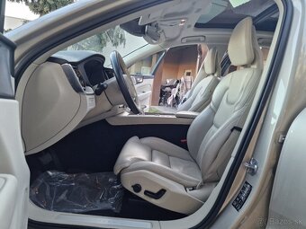 Volvo XC60 T8 Twin Engine 4x4 A/T 320k Hybrid (benz+elektr) - 13