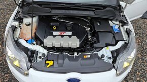 Ford Focus ST 2.0 184 kW Recaro, xenony, serviska naj.165tkm - 13