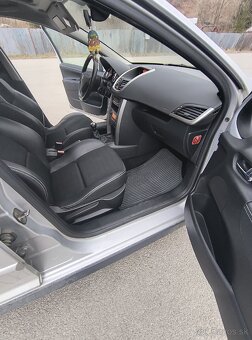 Peugeot 207sw - 13