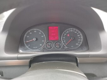 Volkswagen Touran 1.4tsi DSG. - 13