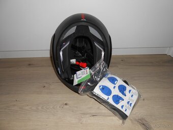 Predam krasnu novu moto prilbu znacky SHARK EVO GT SEAN MAT - 13