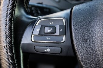 Volkswagen Jetta 1.6 TDi / 77 kW / 2013 - 13