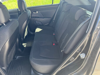 Kia Sportage 2.0 CRDi VGT 4WD AKONTACIA OD 0% - 13