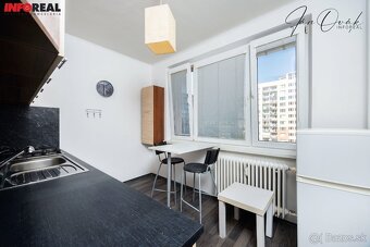 Pekný 1 izb. byt,, PALARIKOVA 36 m2, loggia, 7p., pri AUPARK - 13