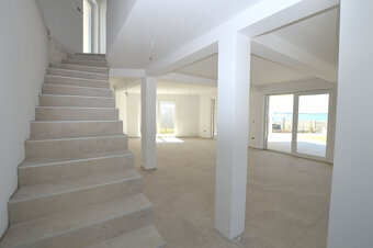 Vila na pláži, Privlaka, bazén, pozemok 4,8á, najvyhľadávane - 13