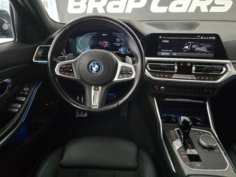 BMW Rad 3 Touring 330e PHEV xDrive A/T - 13