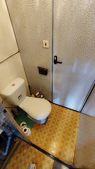 Na predaj 2-izbový (60,30 m²) byt v centre Lučenca s loggiou - 13