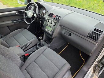 Volkswagen Touran 1.9 TDI 77KW/105PS R.V.10/2006 - 13