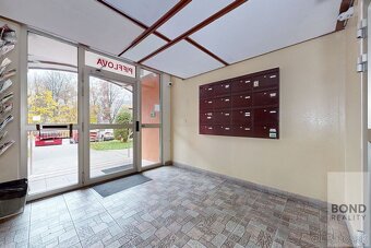 4-IZBOVÝ BYT S LODŽIOU ZA MOSTOM SNP, PIFLOVA UL. - 13