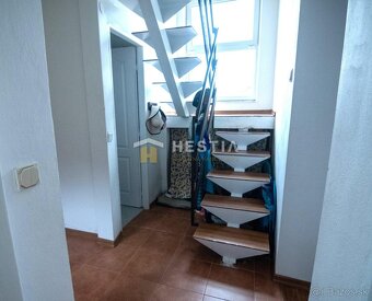 REZERVOVANÉ Útulná chata s bazénom a veľkým pozemkom Prietrž - 13
