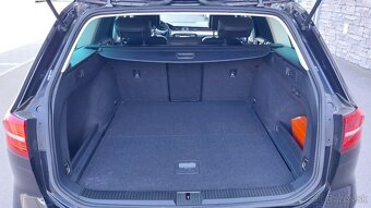Volkswagen Passat 2.0TDI 110kw Variant Highline - 13