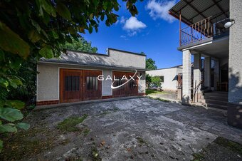 Priestranný 6-izbový rodinný dom na predaj – Radzovce - 13