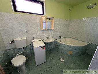 Romantický domček so záhradou plnou ovocia v tichej lokali - 13