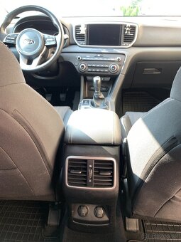 KIA Sportage 1.6 GDi Gold - 13