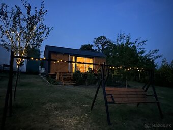 Tiny house skladom - dostupný hned, rozmer 8x3 - 13