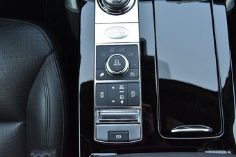 Land Rover Discovery 2.0D SD4 240k 4X4 HSE 7_MIESTNE SR - 13