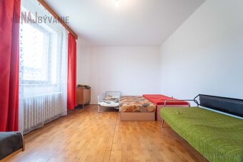 Zaujímavý rodinný dom Ludrova - 13
