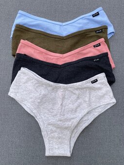 Brazilky S od Victoria’s Secret / PINK - 13