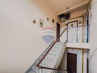 REZERVOVANÉ Na predaj priestranný 2-izbový byt v Banskej Š - 13