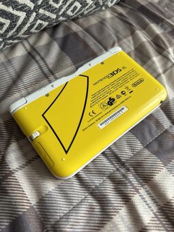 Nintendo 3DS XL Pikachu Edition - 13
