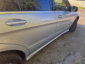 Mercedes R 320 - 13