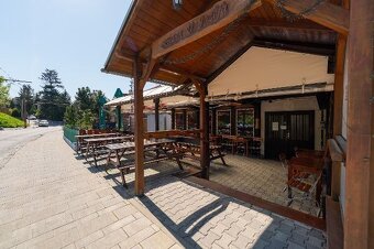 Na predaj – 4-izbový rodinný dom s komerčným priestorom, bra - 13