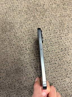 iPhone 15 Pro, Black Titanium, 256GB - 13
