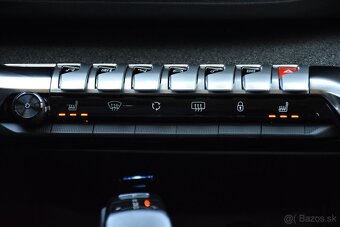 Peugeot 5008 1.5 BlueHDi 7-MIESTNE AUTOMAT ALLURE SR 2022 - 13