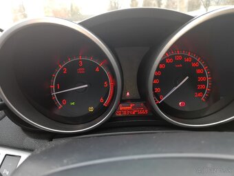 Mazda 3,  R. 2010, 2.2 MZR-CD, 136KW, čierna metalýza - 13