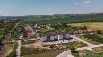 3 IZBOVÝ BYT + 2 PARKOVACIE MIESTA, NOVOSTAVBA - LUDA - 13