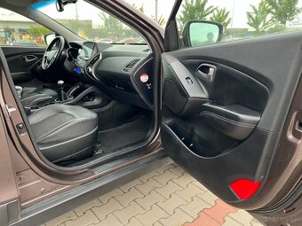 Hyundai IX35 1.7 CRDi 85kw ČR NAVI TOP VÝBAVA - 13