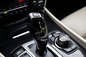 BMW RAD 5 535D XDRIVE GT - 13