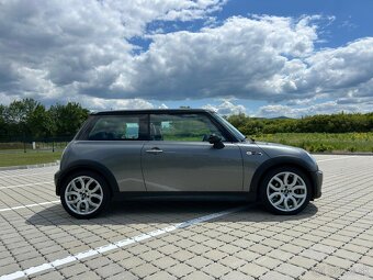 Mini Cooper S 2004 xenony Klima benzin - 13