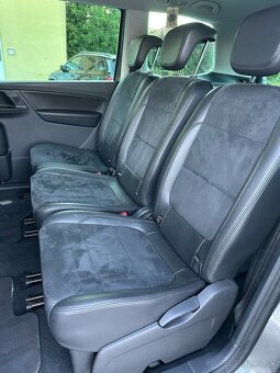 Volkswagen Sharan Highline, 2.0 CR 103 kW 7/2011,  alcantara - 13