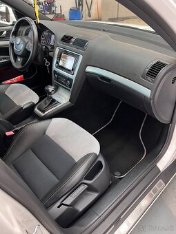 Škoda Octavia Combi RS II - 2.0TSi - 13
