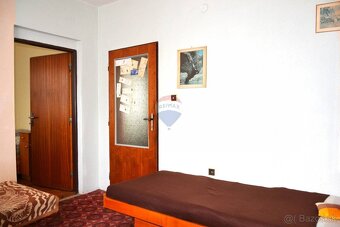 Na predaj rodinný dom s garážou v meste Poltár - 13