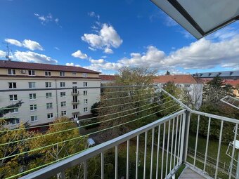 Prenájom 2 izbový byt Trnava, ul. Ľ. Podjavorinskej - 13