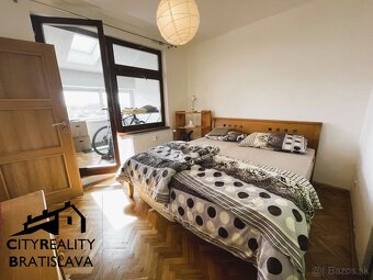 Výnimočný 3-izbový byt s veľkou presklenou terasou v srdci P - 13