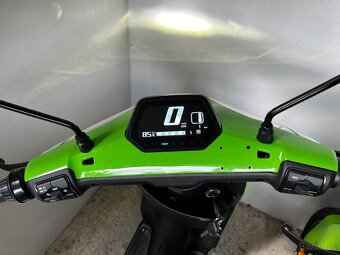 Vmoto Super Soco CUx 0,48€/100km - zľava 50% - 13