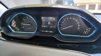 Peugeot 2008 1.2 Puretech AUTOMAT AllGrip 2017 111000km - 13