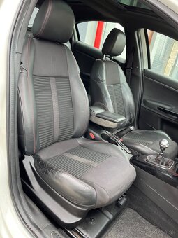 Alfa Romeo Giulietta 1.6 JTDm Šport = 196531km, 2011  = - 13