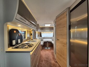 Obytný přívěs DETHLEFS NOMAD 530 DR - 13