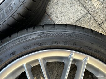 BMW 1 kolesa - 17" original M-packet vyvazena sada - letna - 13